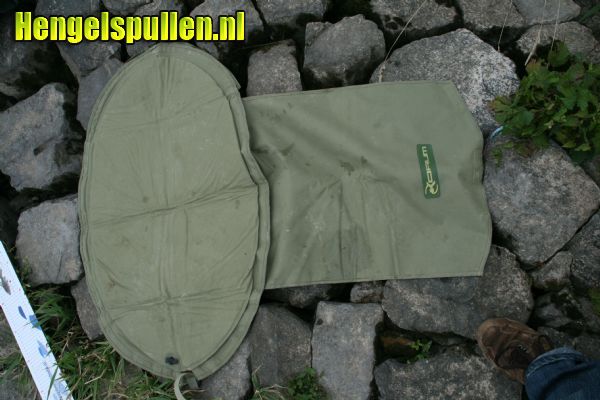 Korum Self Inflating onthaakmat door Frans